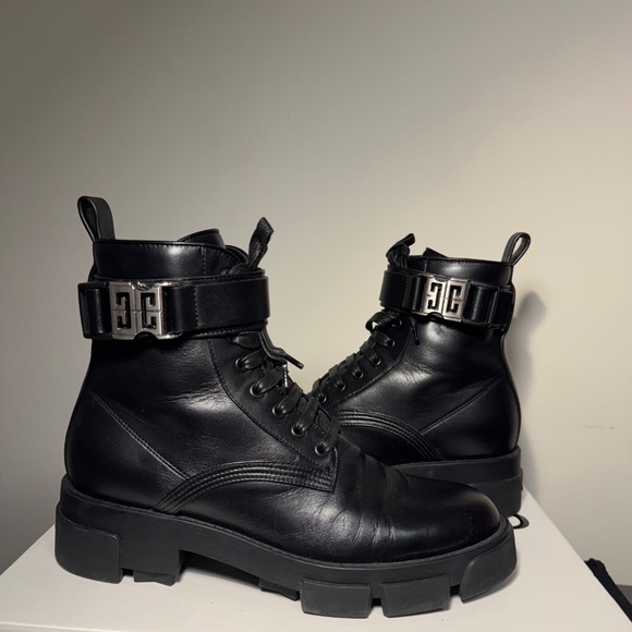 Givenchy leather ankle boots - Picture 5 of 10